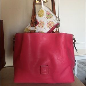 dooney & bourke florentine leather twist ensacar shoulder bolsa